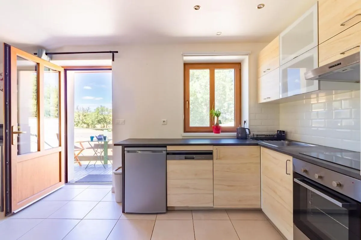 Apartment For 2-3 People Ronel